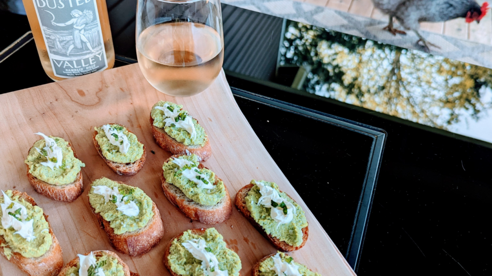 Crostini with Edamame Pesto 1
