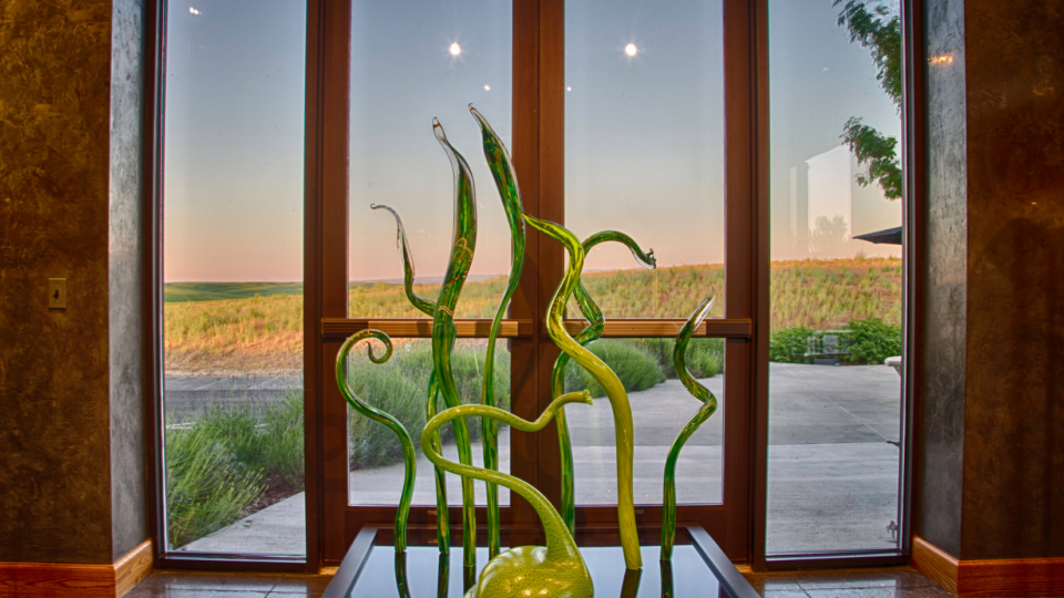 The connection between glass art and wine: a taste of the art at Long Shadows 1